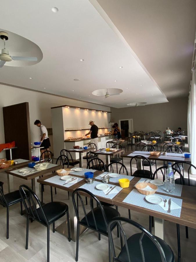 Hotel Dafne Punta Marina Extérieur photo